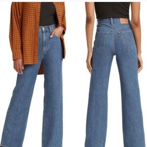 NEW WITH TAGS LEVI’S DENIM JEANS HIGH WAISTED STRAIGHT JEANS